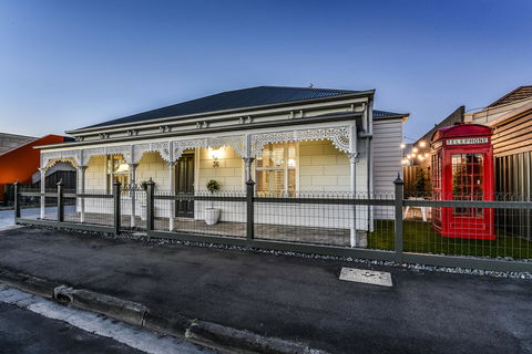 Aloha Central Luxury Apartments - South Australia Travel 19
