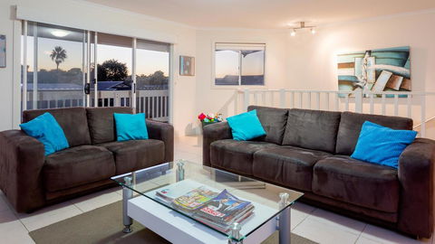 Rocks Beach House Victor Harbor - South Australia Travel 5