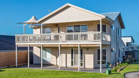 Rocks Beach House Victor Harbor - South Australia Travel 1