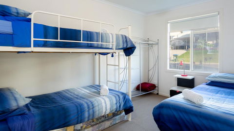 Rocks Beach House Victor Harbor - South Australia Travel 7