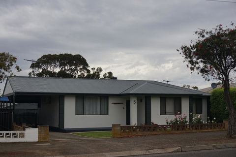 Kohinoor Getaway - South Australia Travel 0