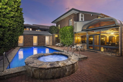 Adelaide Inn - South Australia Travel 40