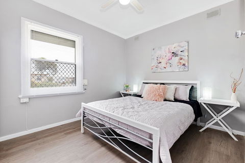 Cute And Cosy - Events, Workers, Getaways - South Australia Travel 3
