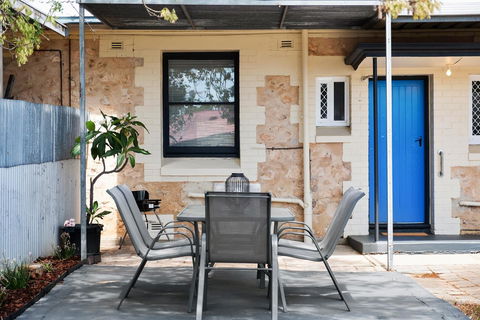 Cute And Cosy - Events, Workers, Getaways - South Australia Travel 12