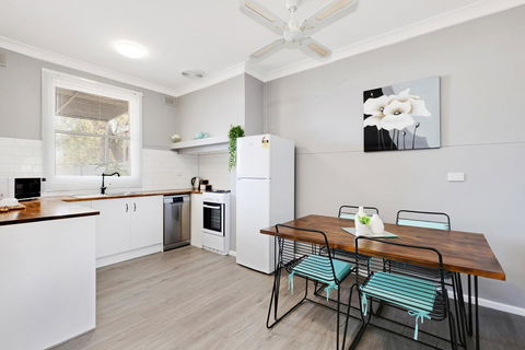 Cute And Cosy - Events, Workers, Getaways - South Australia Travel 7