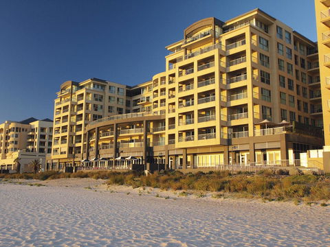 Oaks Glenelg Plaza Pier Suites - South Australia Travel 1