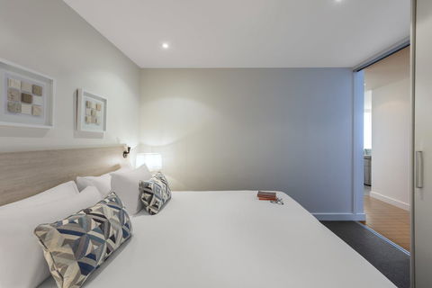 Oaks Glenelg Liberty Suites - South Australia Travel 33