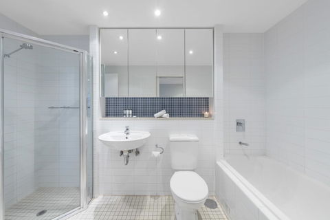 Oaks Glenelg Liberty Suites - South Australia Travel 32