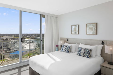 Oaks Glenelg Liberty Suites - South Australia Travel 34