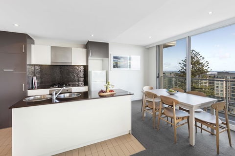 Oaks Glenelg Liberty Suites - South Australia Travel 35
