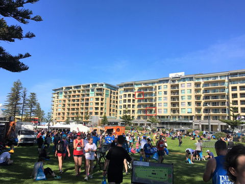 Beachside Luxury Getaway In Glenelg - South Australia Travel 20
