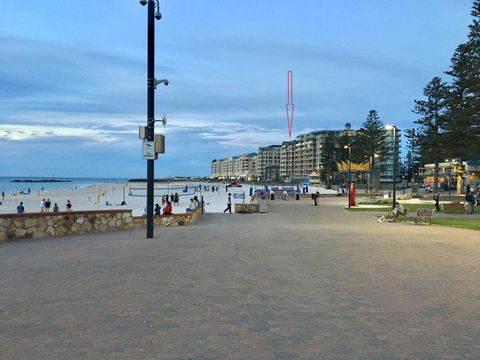 Beachside Luxury Getaway In Glenelg - South Australia Travel 17