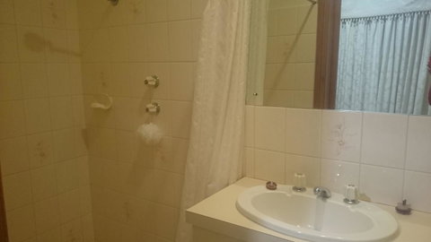 Gaerwood B&B - South Australia Travel 12