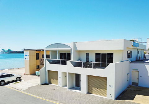 Tasman Beachside Apartment - South Australia Travel 2