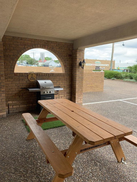 Cumberland Motor Inn - South Australia Travel 14