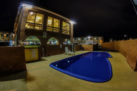 Cumberland Motor Inn - South Australia Travel 26