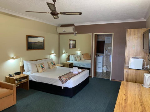 Cumberland Motor Inn - South Australia Travel 22