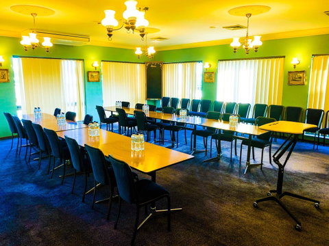 Cumberland Motor Inn - South Australia Travel 15