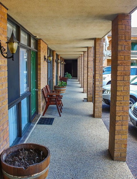 Cumberland Motor Inn - South Australia Travel 39