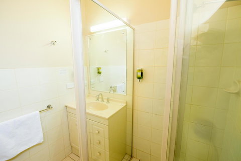 Jacksons Motor Inn - South Australia Travel 19