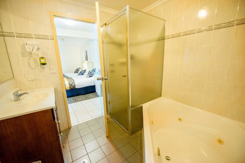 Jacksons Motor Inn - South Australia Travel 9