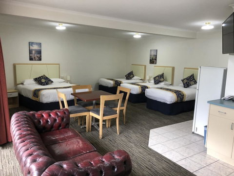 Jacksons Motor Inn - South Australia Travel 41