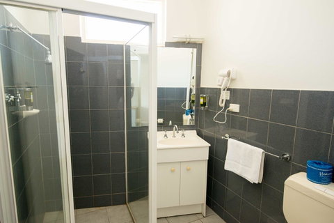 Jacksons Motor Inn - South Australia Travel 13