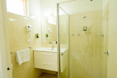 Jacksons Motor Inn - South Australia Travel 22