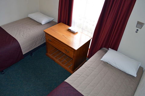 Arkana Motor Inn & Terrace Apartments - South Australia Travel 27