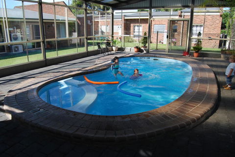 Arkana Motor Inn & Terrace Apartments - South Australia Travel 2