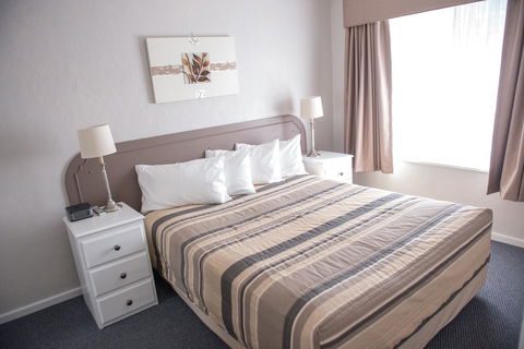 Arkana Motor Inn & Terrace Apartments - South Australia Travel 20