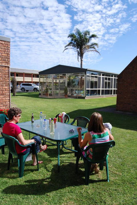 Arkana Motor Inn & Terrace Apartments - South Australia Travel 12