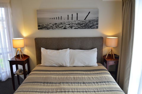 Arkana Motor Inn & Terrace Apartments - South Australia Travel 5