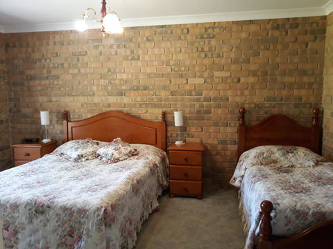Acacia Apartments - South Australia Travel 11