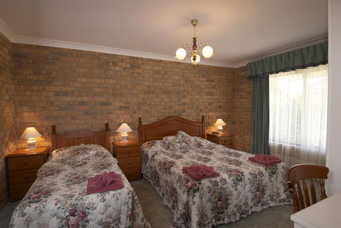 Acacia Apartments - South Australia Travel 13