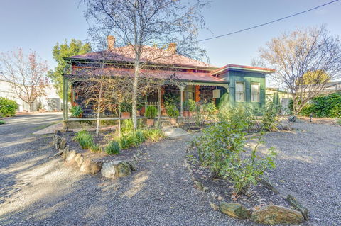 Tanunda Cottages - South Australia Travel 9
