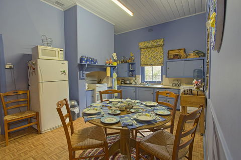 Tanunda Cottages - South Australia Travel 12