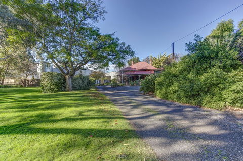 Tanunda Cottages - South Australia Travel 18