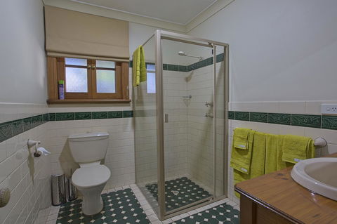 Tanunda Cottages - South Australia Travel 6