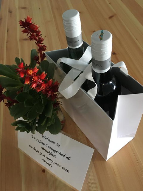 Two Cow Cottage Bed & Breakfast - South Australia Travel 10