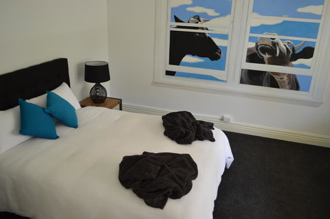Two Cow Cottage Bed & Breakfast - South Australia Travel 23