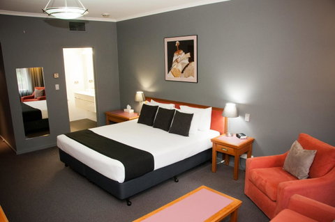 The O'Connell Inn - South Australia Travel 13