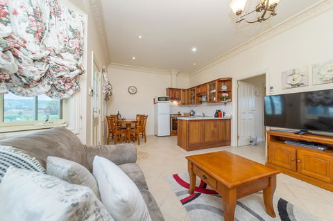 Barossa Vineyard Cottages - South Australia Travel 16