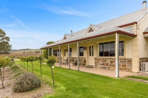 Barossa Vineyard Cottages - South Australia Travel 20