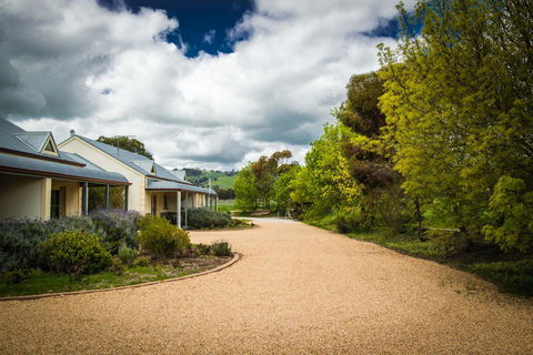 Barossa Vineyard Cottages - South Australia Travel 38