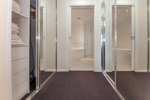 Pacific Blue 278-265 Sandy Pt Rd- Dual Key Access, Wifi, Linen And Air Conditioning - South Australia Travel 13