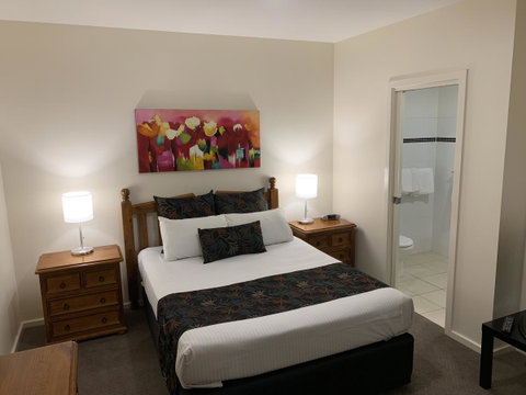Ensenada Motor Inn And Suites - South Australia Travel 22