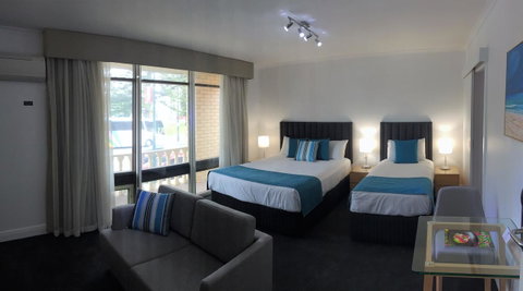 Ensenada Motor Inn And Suites - South Australia Travel 9