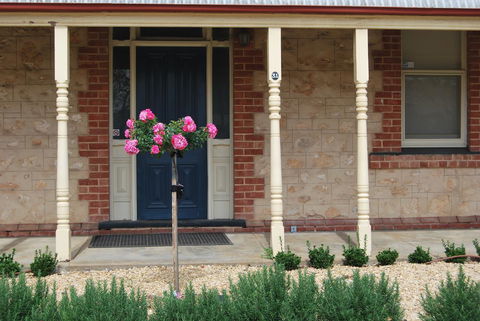 Jacaranda Cottage - South Australia Travel 1