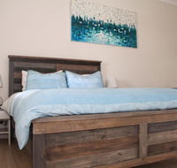 Smugglers Inn Studio Apartments - South Australia Travel